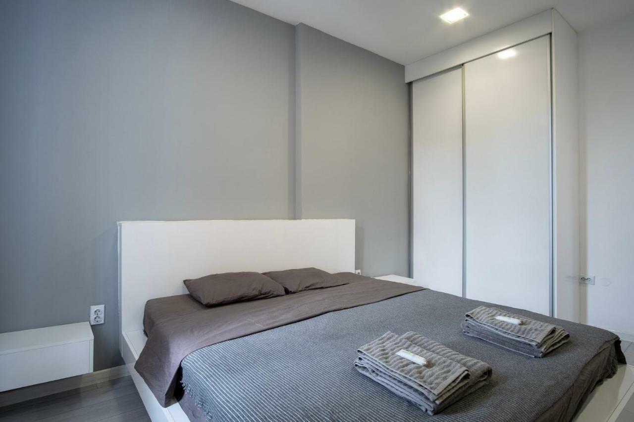 Apartemen Bluewave.place *