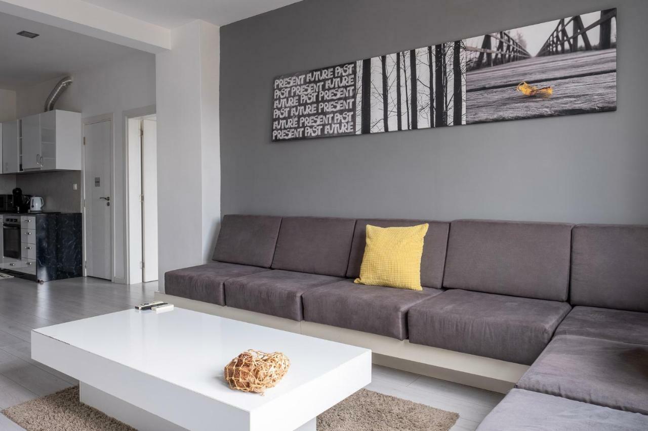 Bluewave.place Apartemen